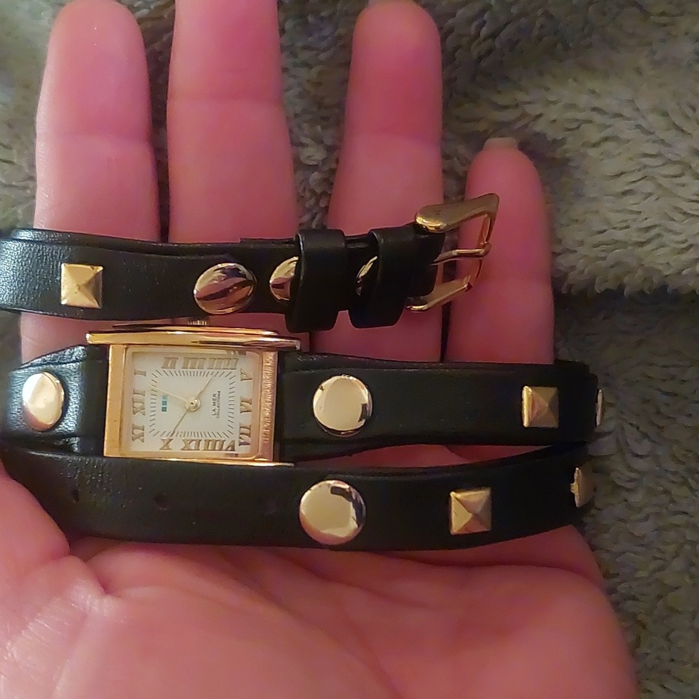 La Mer Collections wrap watch